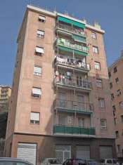 Foto Appartamento in Vendita a Genova Sestri Ponente