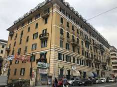 Foto Appartamento in Vendita a Genova Via Monticelli 4