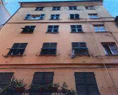 Foto Appartamento in Vendita a Genova Via Stefano Canzio