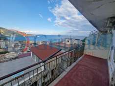 Foto Appartamento in vendita a Giardini Naxos