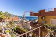 Foto Appartamento in vendita a Giardini Naxos