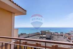 Foto Appartamento in vendita a Giardini Naxos