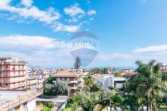 Foto Appartamento in vendita a Giarre - 4 locali 136mq