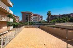Foto Appartamento in vendita a Giarre - 6 locali 130mq