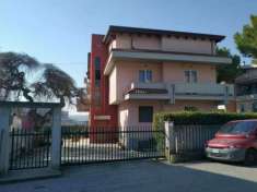 Foto Appartamento in vendita a Giulianova - 5 locali 170mq