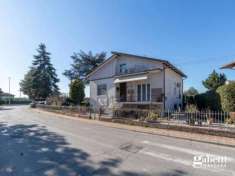 Foto Appartamento in vendita a Gradara - 8 locali 252mq