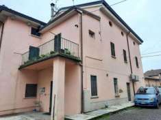 Foto Appartamento in vendita a Gragnano Trebbiense - 4 locali 185mq