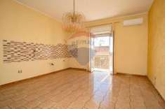 Foto Appartamento in vendita a Gravina Di Catania - 5 locali 100mq