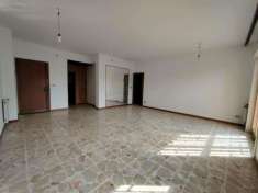 Foto Appartamento in vendita a Gravina Di Catania - 5 locali 134mq