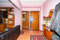 Foto Appartamento in vendita a Gravina Di Catania - 7 locali 105mq