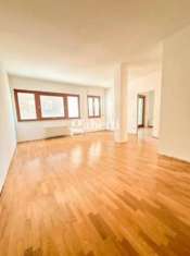Foto Appartamento in vendita a Grosseto - 5 locali 108mq