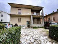 Foto Appartamento in vendita a Gubbio - 5 locali 90mq
