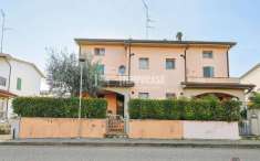 Foto Appartamento in vendita a Imola