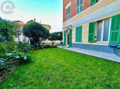 Foto Appartamento in vendita a Imperia
