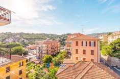 Foto Appartamento in vendita a Imperia