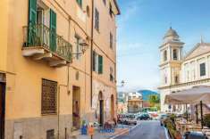 Foto Appartamento in vendita a Imperia