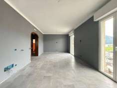 Foto Appartamento in Vendita a Iseo