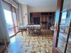 Foto Appartamento in vendita a Jesi