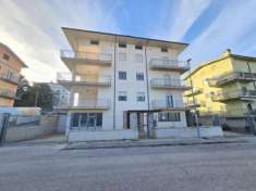 Foto Appartamento in vendita a L'Aquila - 4 locali 120mq