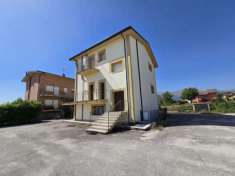 Foto Appartamento in vendita a L'Aquila