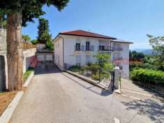 Foto Appartamento in vendita a L'Aquila