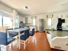 Foto Appartamento in vendita a La Maddalena - 4 locali 100mq