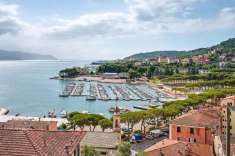 Foto Appartamento in vendita a La Spezia