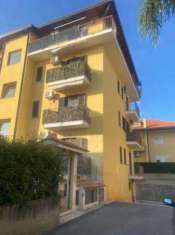 Foto Appartamento in vendita a Lamezia Terme - 3 locali 80mq