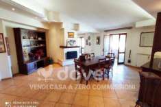 Foto Appartamento in vendita a Lariano - 5 locali 168mq