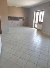 Foto Appartamento in vendita a Lariano