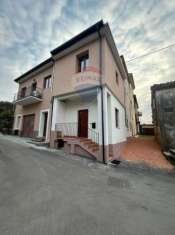 Foto Appartamento in vendita a Lavagno