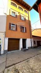 Foto Appartamento in vendita a Lavena Ponte Tresa