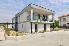 Foto Appartamento in vendita a Lazise