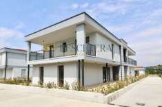 Foto Appartamento in vendita a Lazise