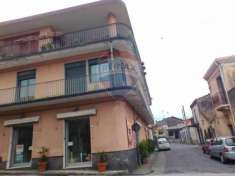 Foto Appartamento in vendita a Linguaglossa - 8 locali 550mq