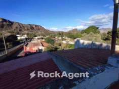 Foto Appartamento in vendita a Lipari - 4 locali 123mq