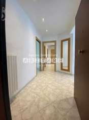 Foto Appartamento in vendita a Livorno - 4 locali 112mq