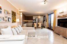 Foto Appartamento in vendita a Lizzanello