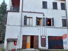 Foto Appartamento in Vendita a Lizzano in Belvedere