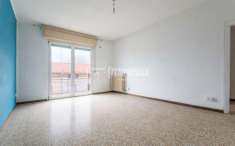 Foto Appartamento in vendita a Locate Varesino
