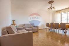 Foto Appartamento in vendita a Loreto Aprutino - 5 locali 133mq