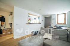 Foto Appartamento in vendita a Lozza