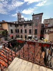 Foto Appartamento in vendita a Lucca