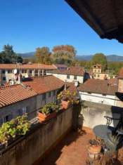 Foto Appartamento in vendita a Lucca