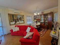 Foto Appartamento in vendita a Lucca