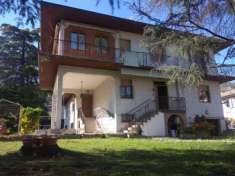 Foto Appartamento in vendita a Lugagnano Val D'Arda - 5 locali 400mq
