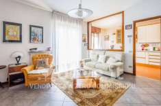 Foto Appartamento in vendita a Luino