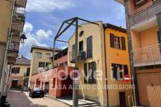 Foto Appartamento in vendita a Luino
