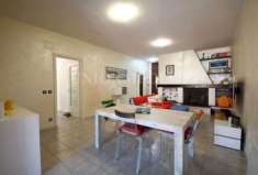 Foto Appartamento in vendita a Luni