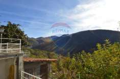Foto Appartamento in vendita a Maccagno con Pino e Veddasca